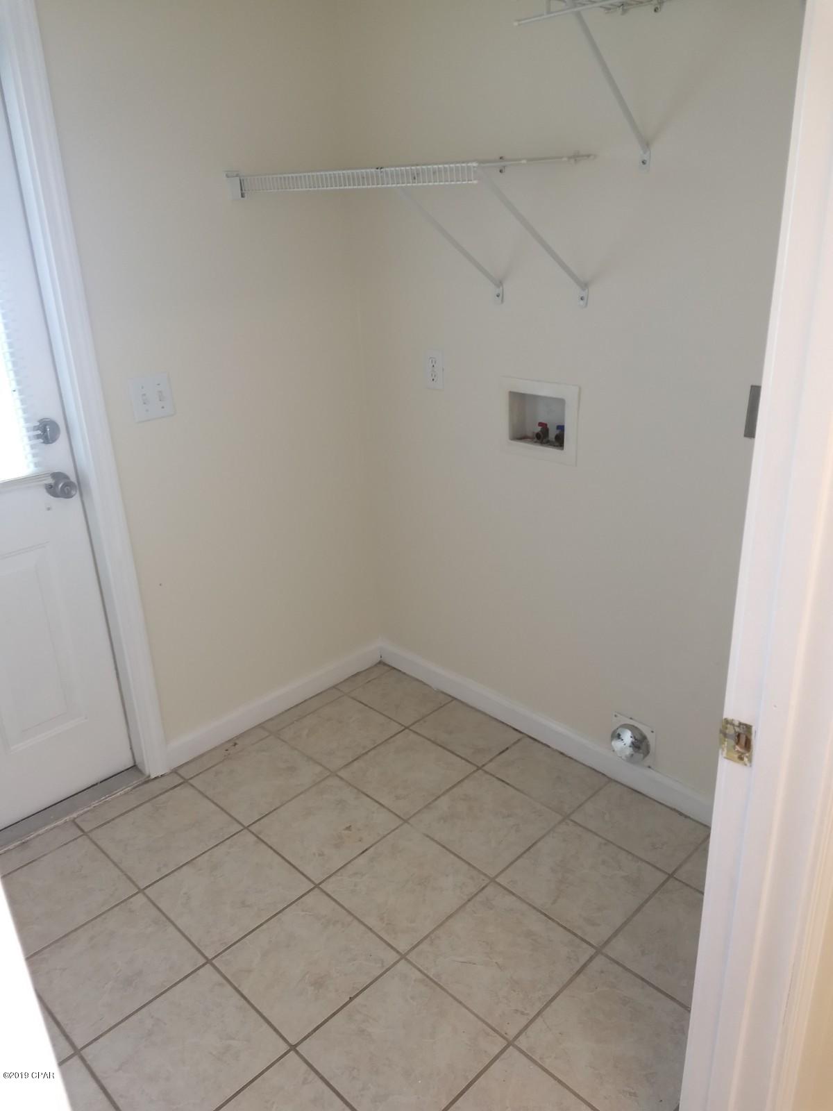 Hidden Pines Phase I - Residential Lease