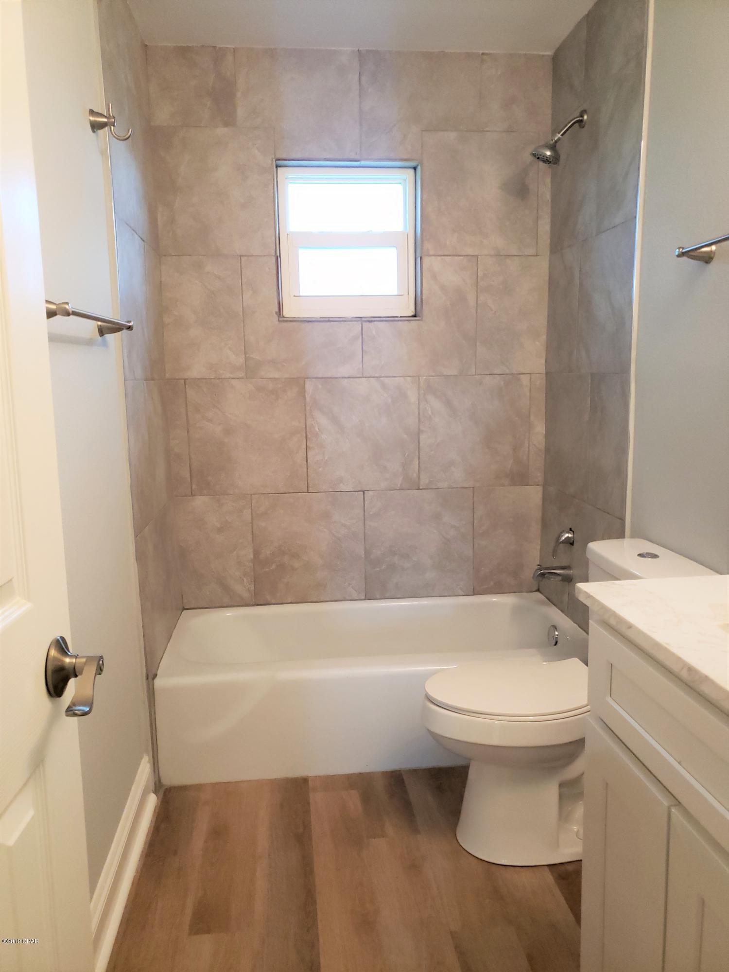 Lannie Rowe Lake Ests - Residential