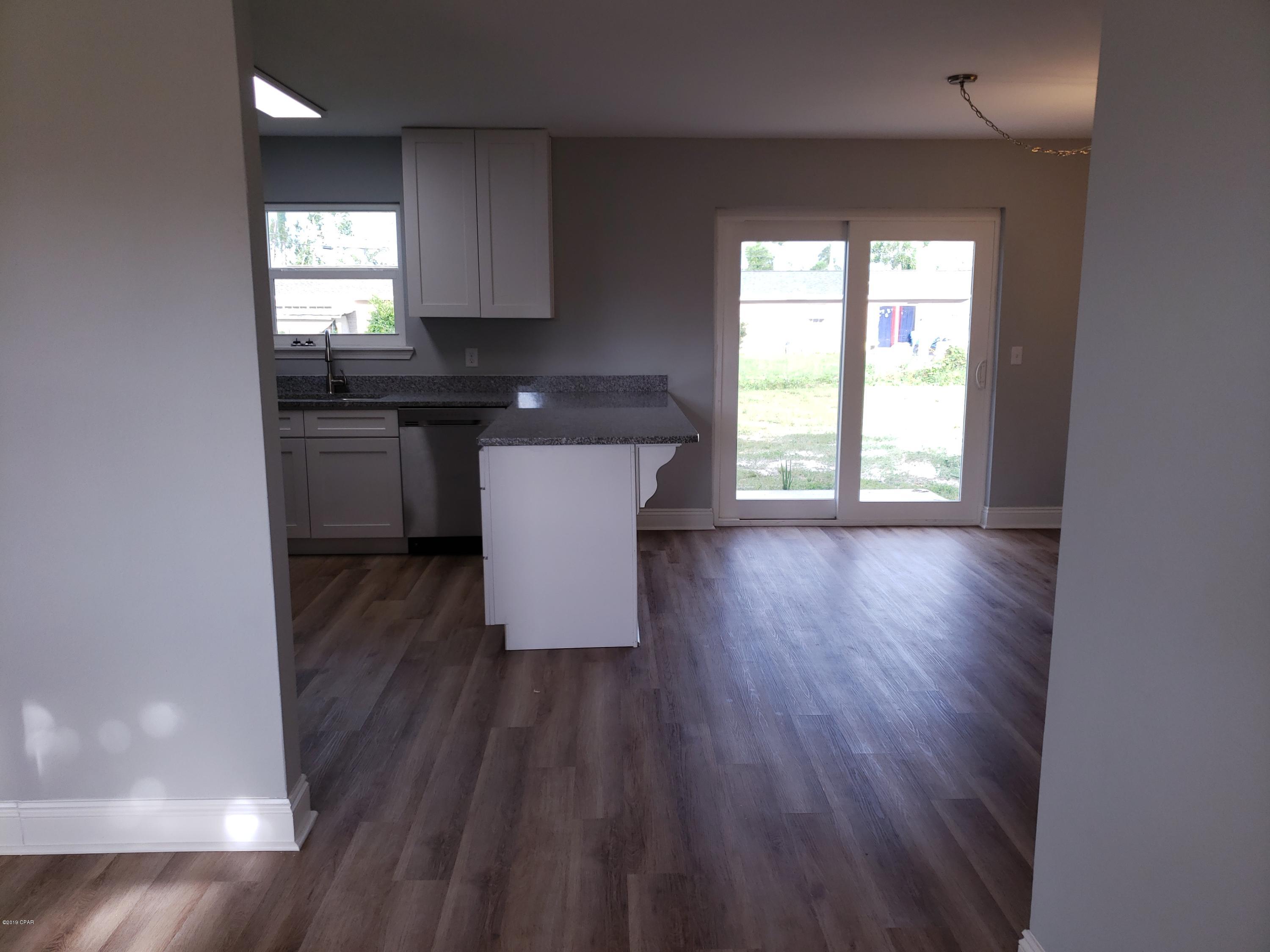 Lannie Rowe Lake Ests - Residential