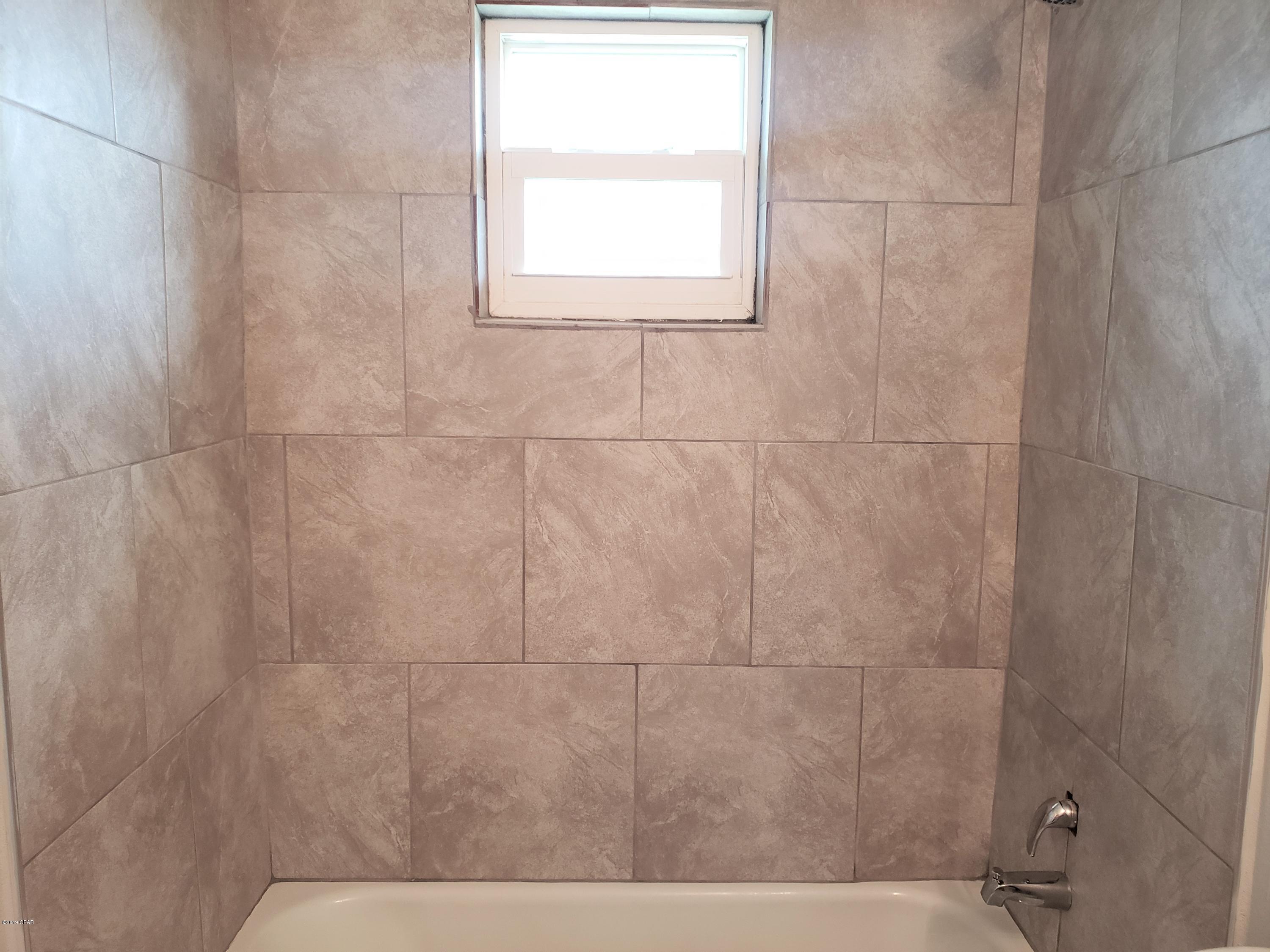 Lannie Rowe Lake Ests - Residential