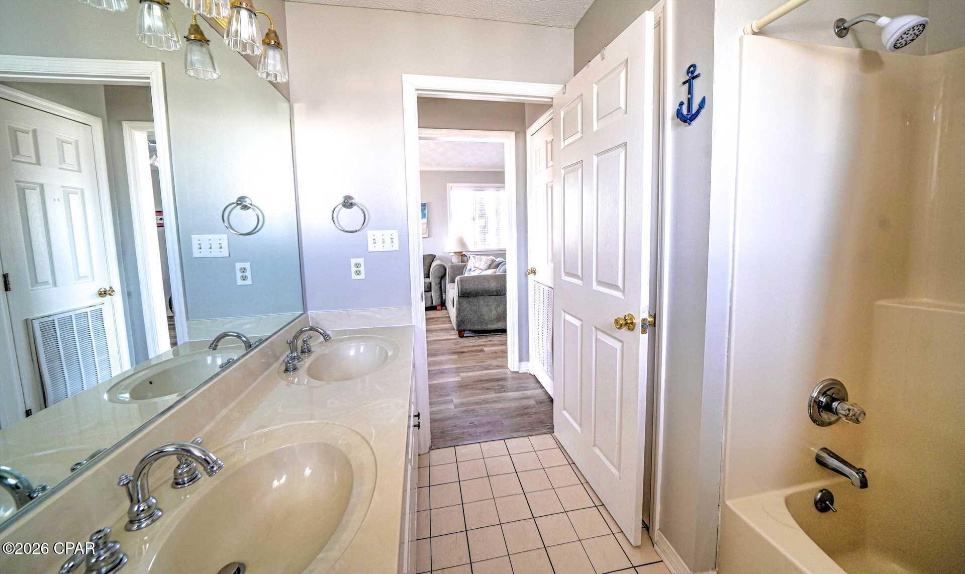 Venture Out Travel Trail - Residential