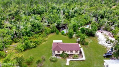 A home in Wewahitchka