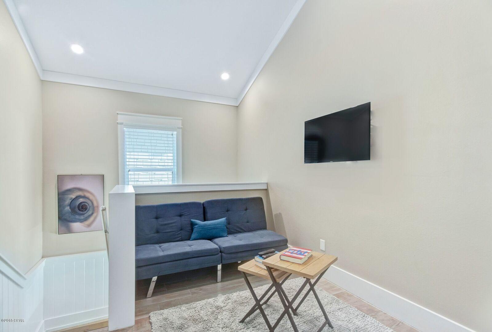 Laguna Beach Estates 5th Add - Residential