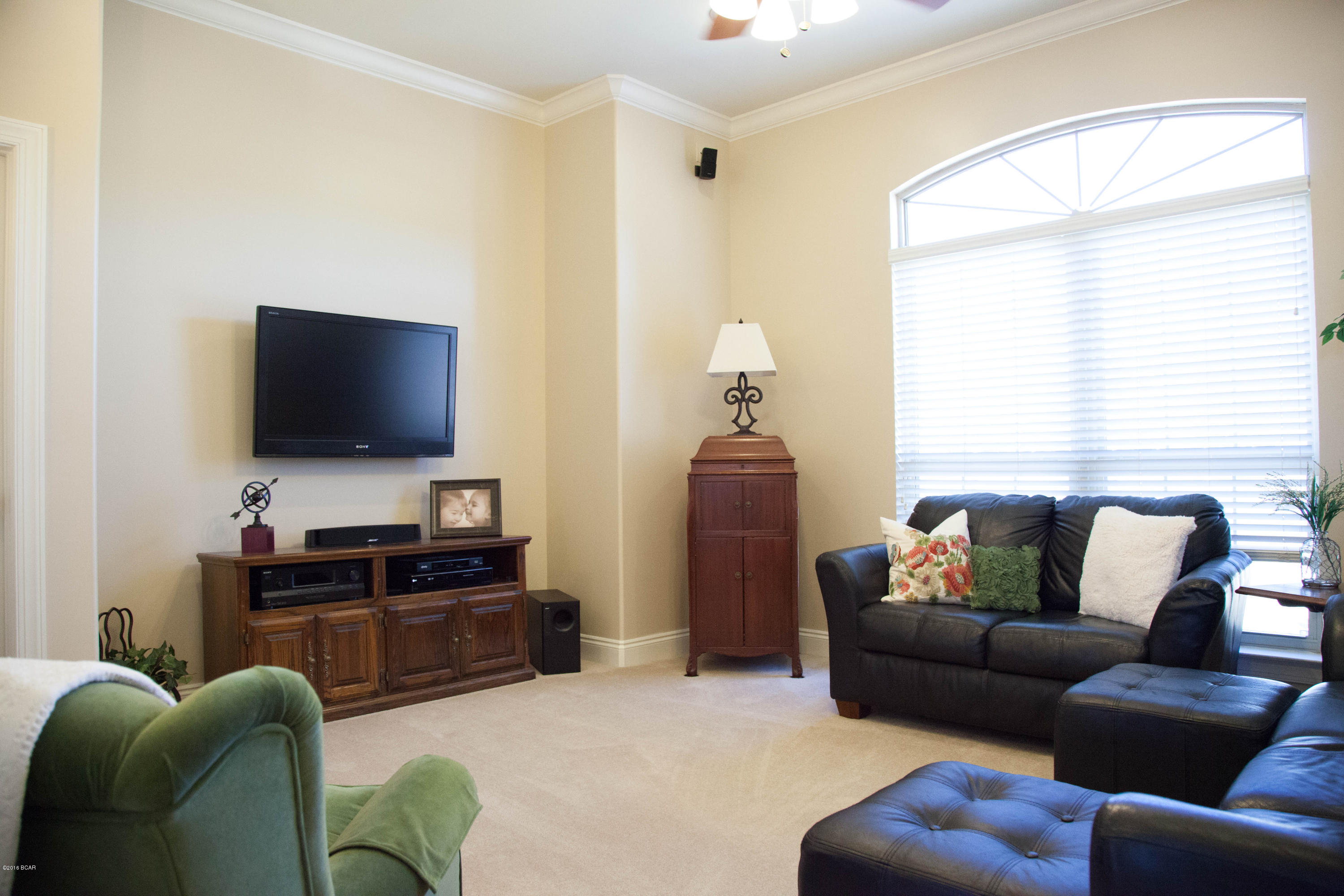 Kirkland Manor - Residential