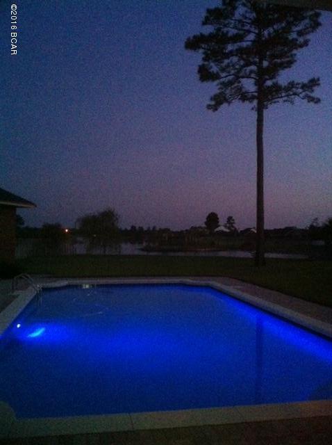 Kirkland Manor - Residential