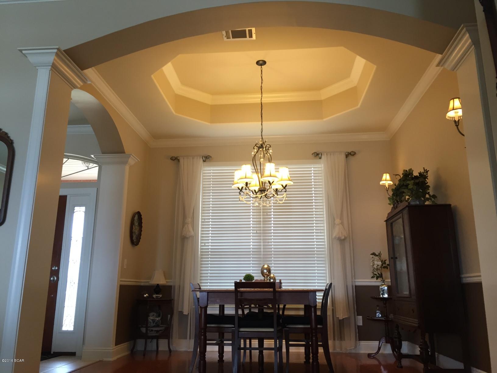 Kirkland Manor - Residential