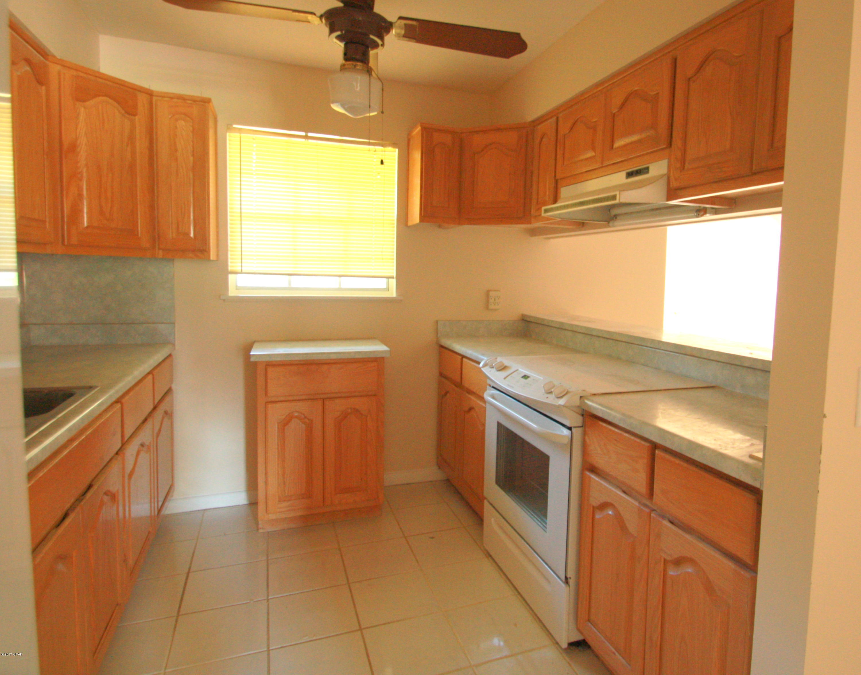 Lannie Rowe Lake Estates U-12 - Residential