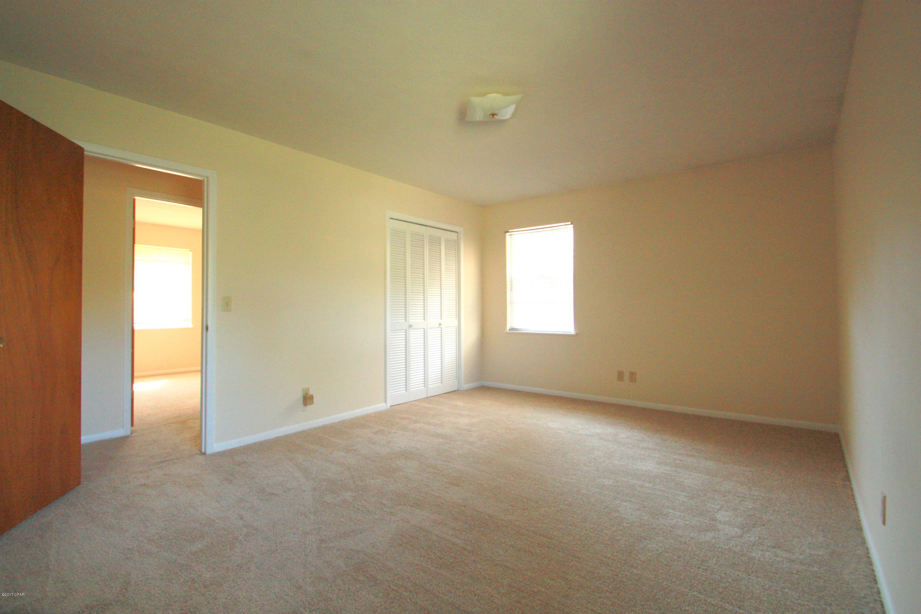 Lannie Rowe Lake Estates U-12 - Residential