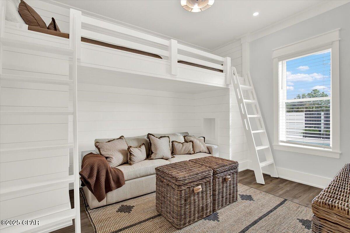 Lullwater Beach - Residential