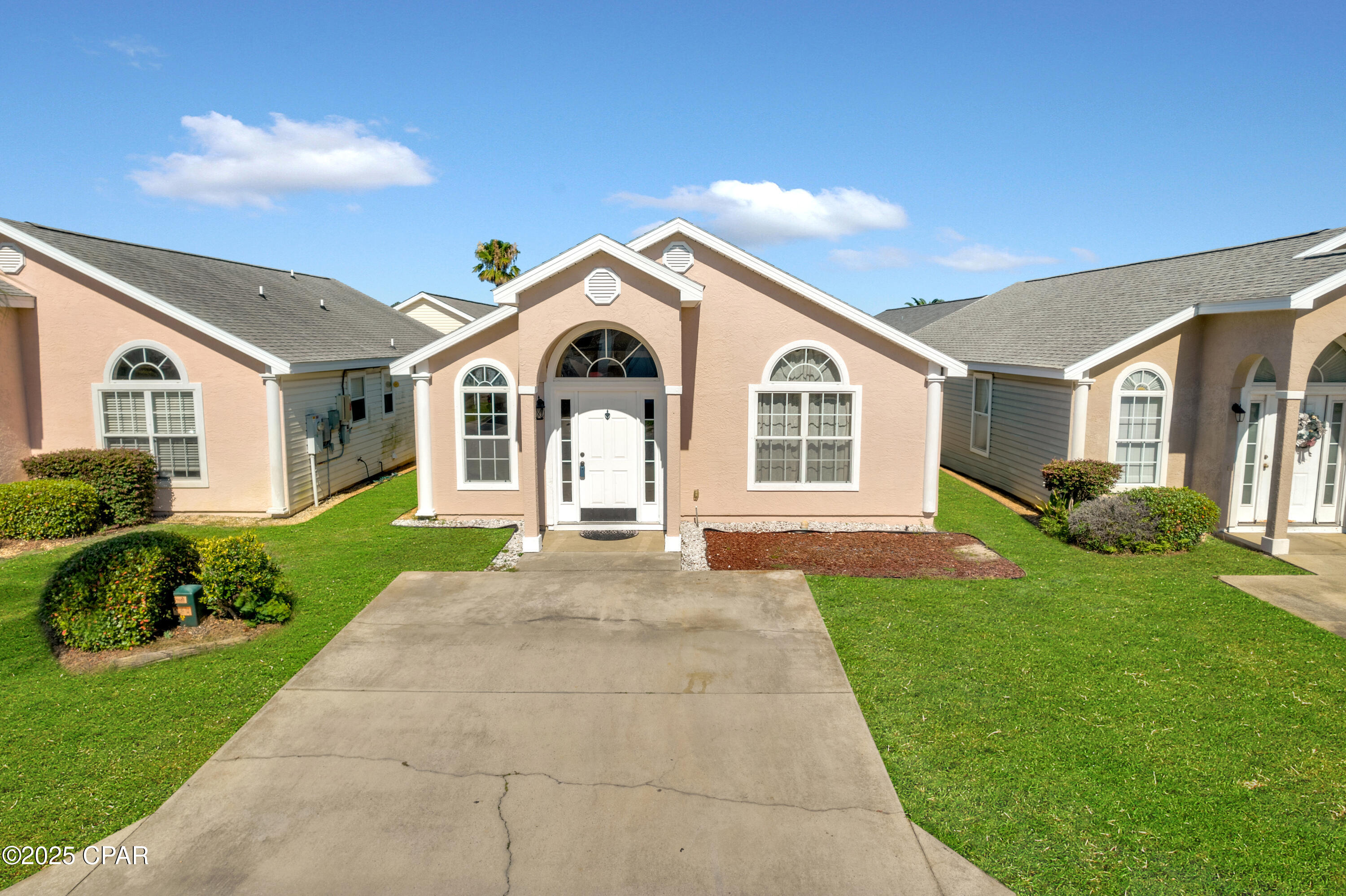 Palm Cove Phase II - Residential Lease