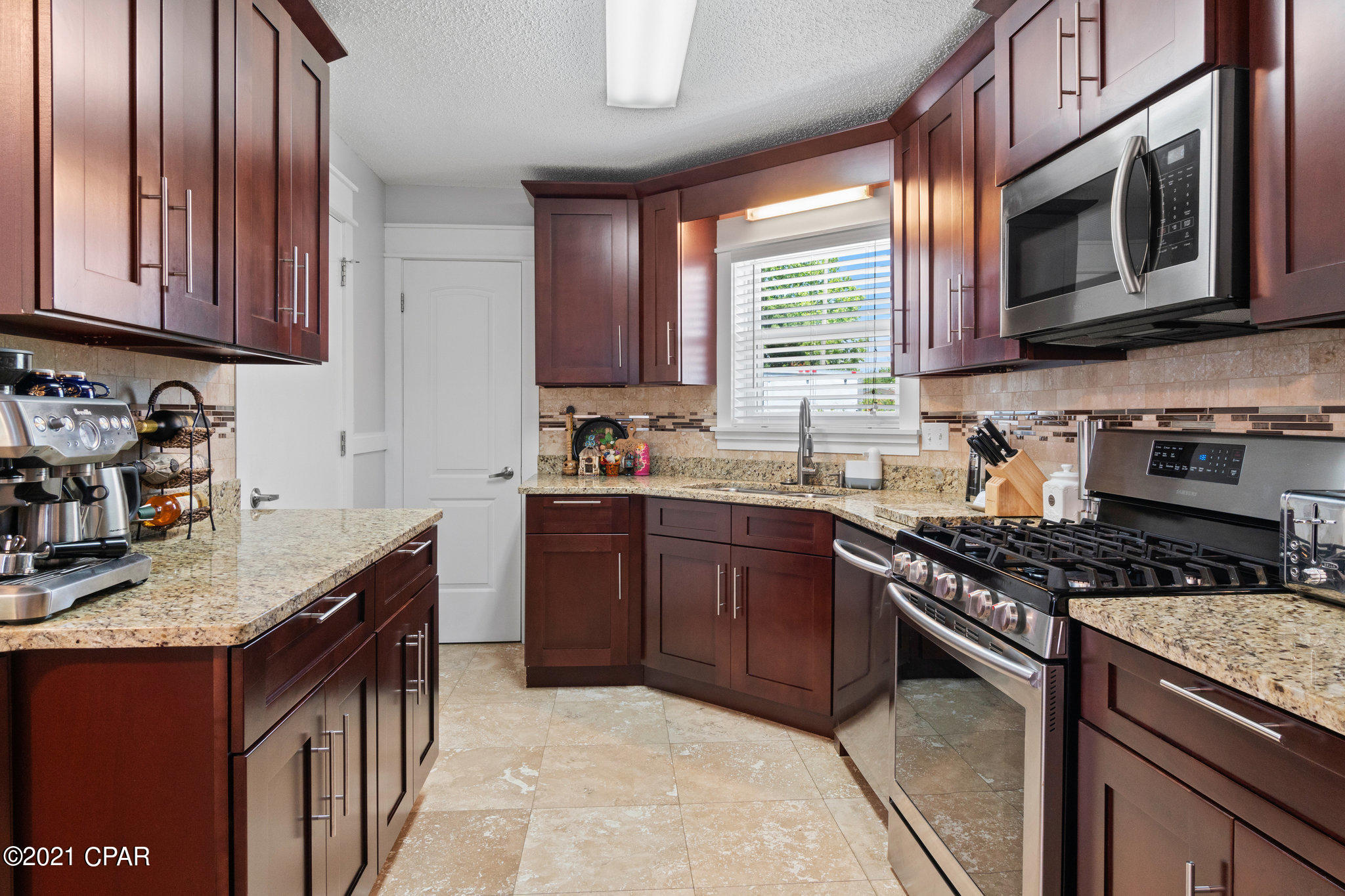 North Lagoon Oaks 4th - Residential