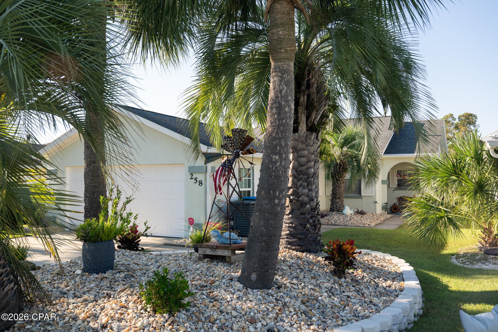 258 S Glades Trail