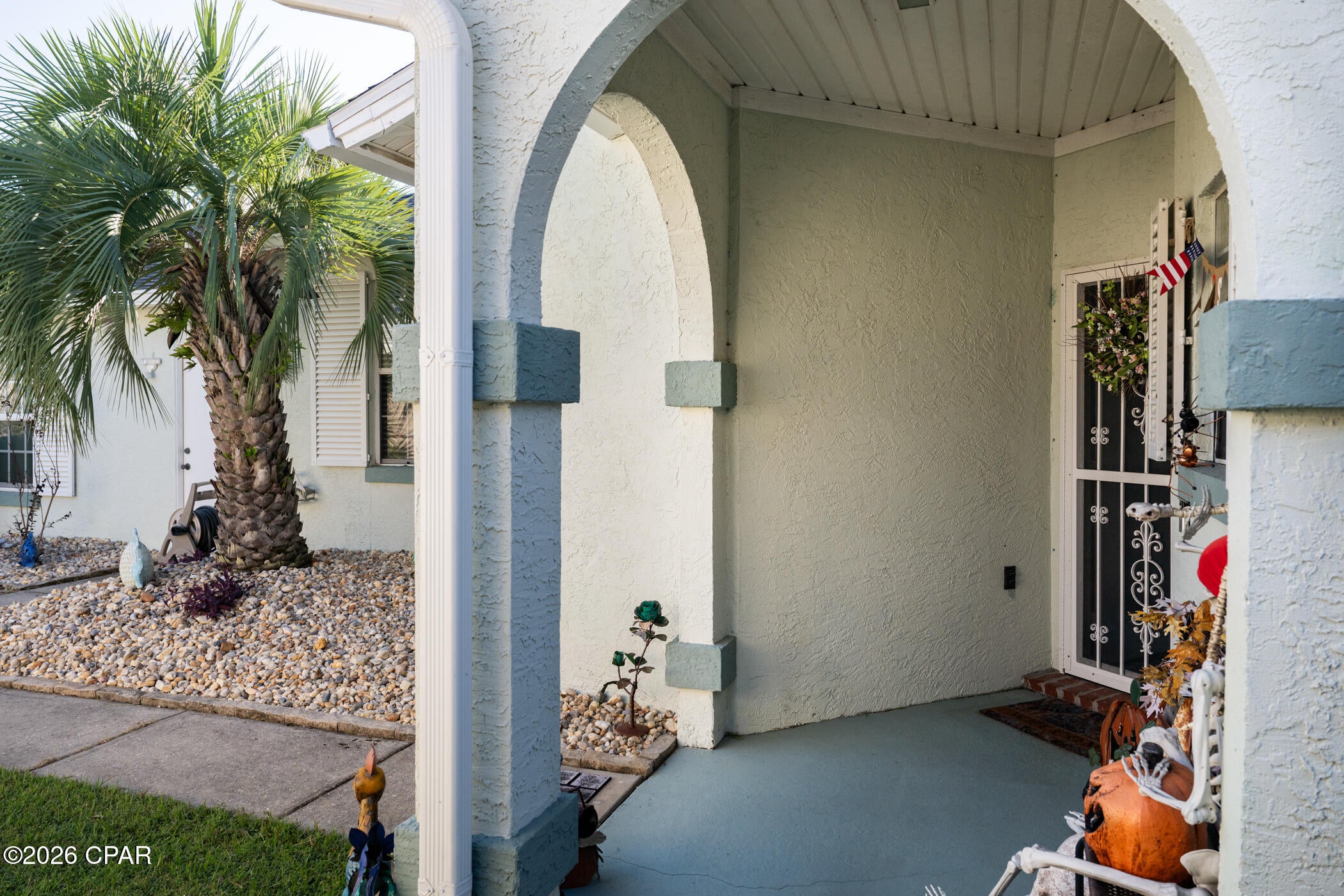 258 S Glades Trail