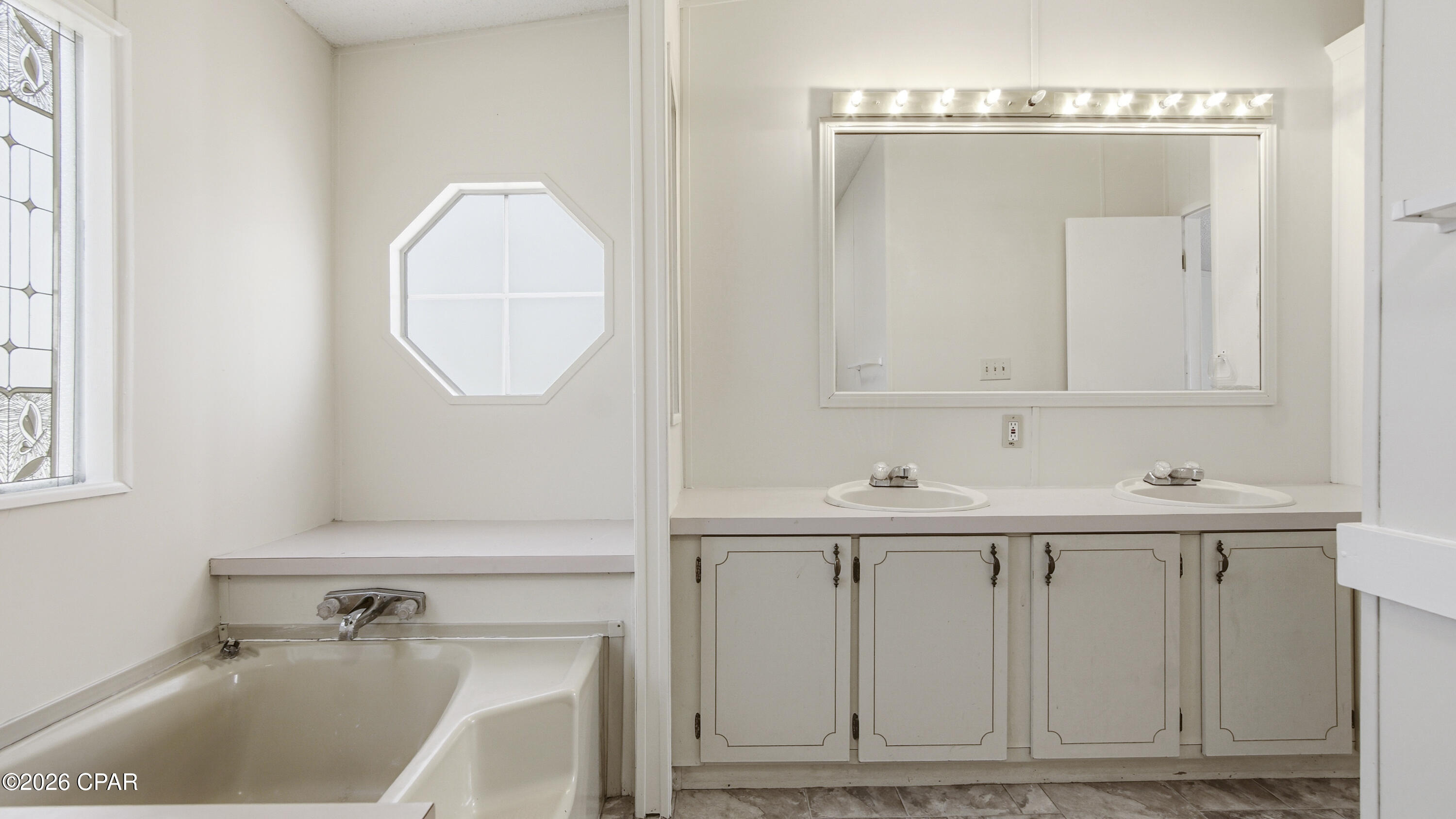 Hickory Bluff - Residential