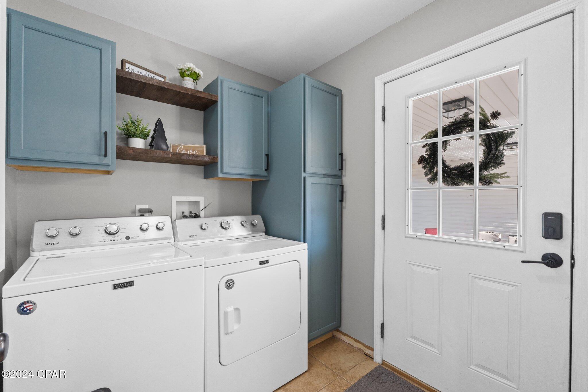 Twin Lakes - Residential