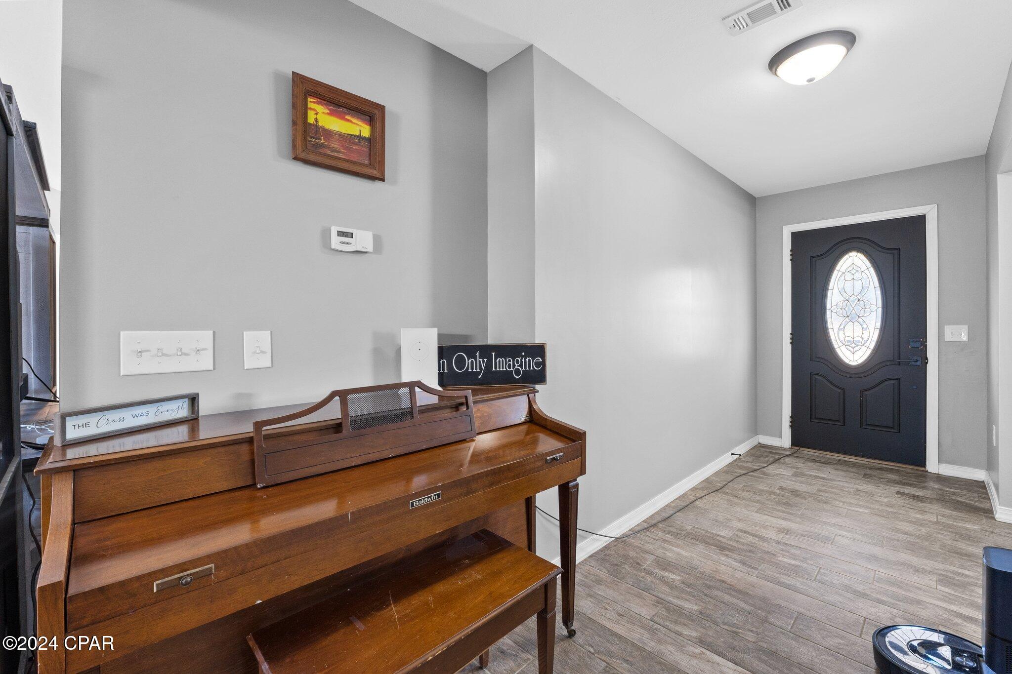 Twin Lakes - Residential