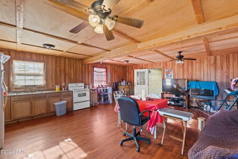 A home in Bonifay