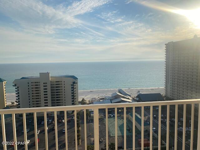 Laketown Wharf - Residential