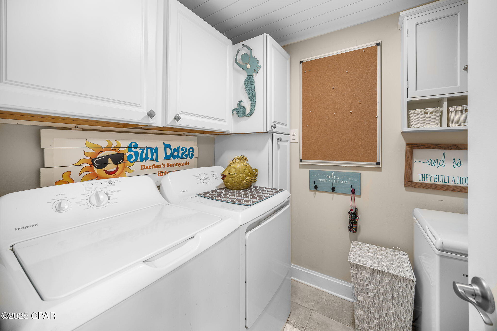 Sunnyside Beach & Tennis Condo - Residential