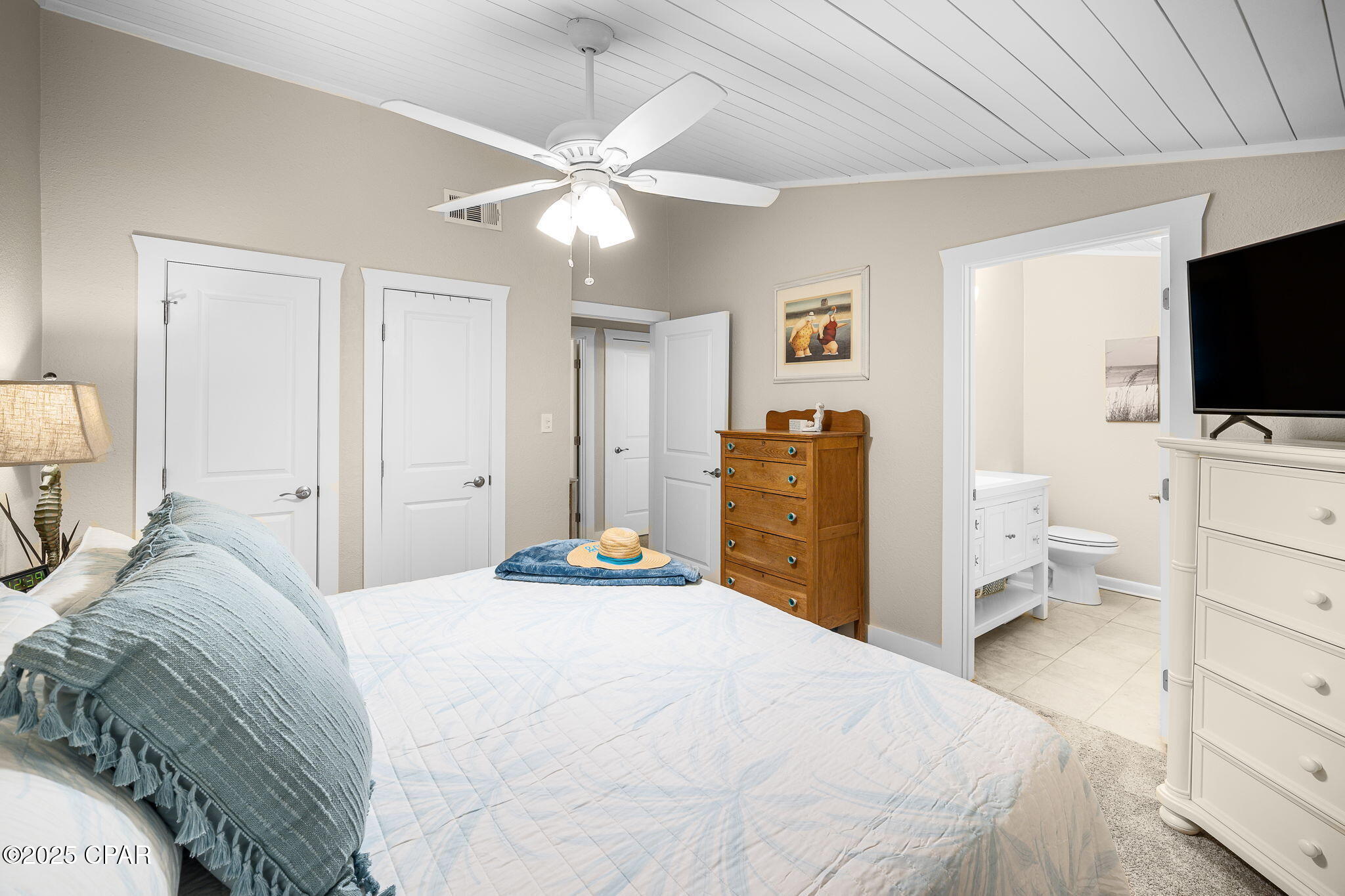 Sunnyside Beach & Tennis Condo - Residential