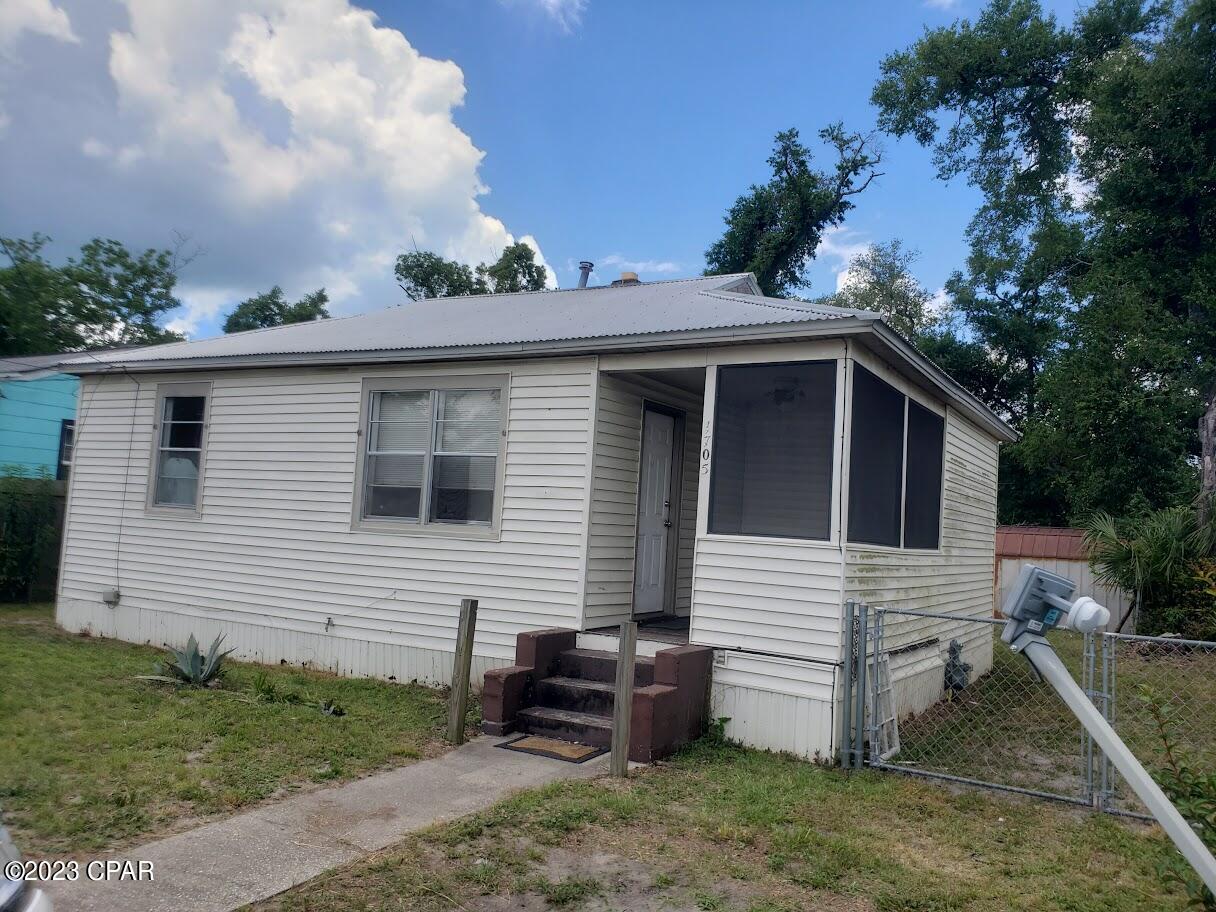 Lakeside - Residential