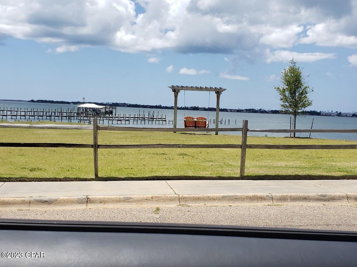 Lakeside - Residential