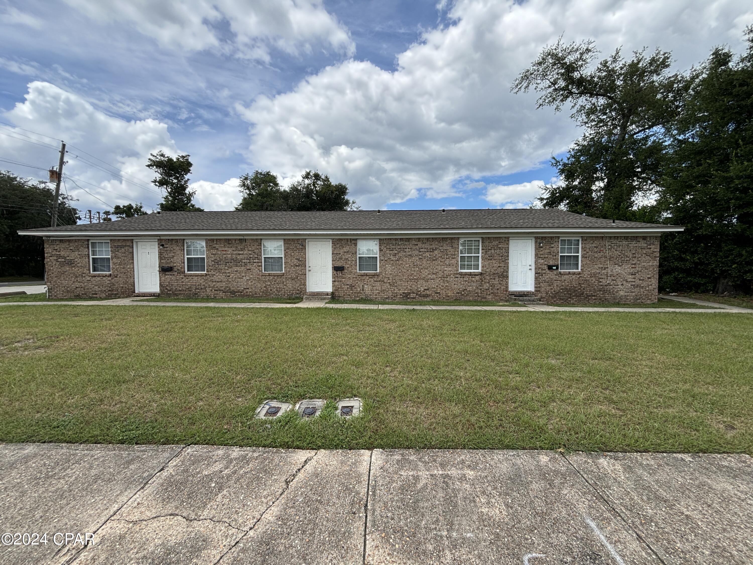 [No Recorded Subdiv] - Residential Lease