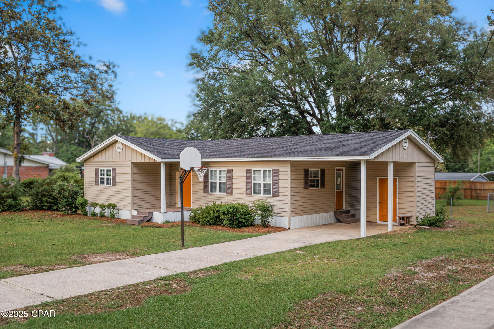 [No Recorded Subdiv] - Residential