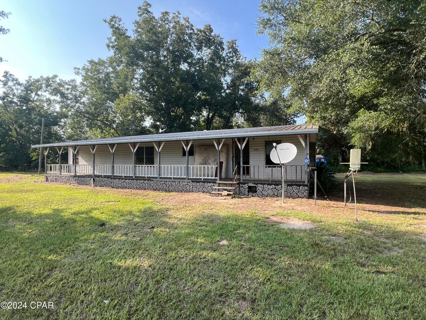 New to the market! 4-bedroom 2-bath mobile home on 2 acres. Needs work but plenty of upside with this one. A great fix and flip opportunity or fix for a long term rental. Home has a newer A/C unit that was installed. Nice front porch! Big open floor plan. Cash offers only.