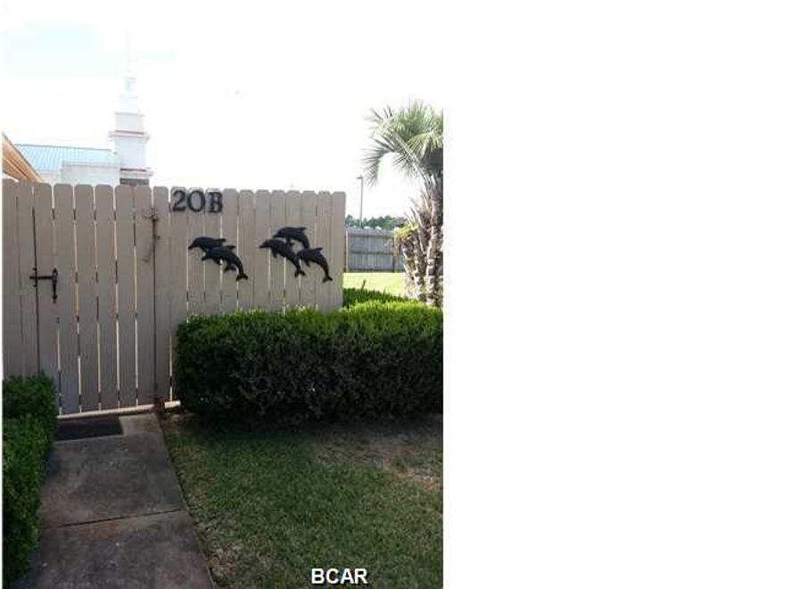 Come join the Gated Horizon South neighborhood. Great for short term-long term rental, vacation or retirement home. Golf cart community, with amenities galore. (4pools,hot tub, lighted tennis courts, mini golf, shuffle board, basketball court,& club house.)Beach access across street. This condo has new tile floors downstairs (LR/DR master BR) also, recently painted downstairs. There has been a large closet made in the master bedroom. There is also a stackable washer & dryer, & another large pantry. Upstairs is the large loft, second bedroom, with plenty of bedding. You also have a full bathroom upstairs. Oh, don't forget to check out the closet. You could even put bunk beds in there or just use for extra storage. A very well kept condo. AC was replaced 2007 & is serviced every year.