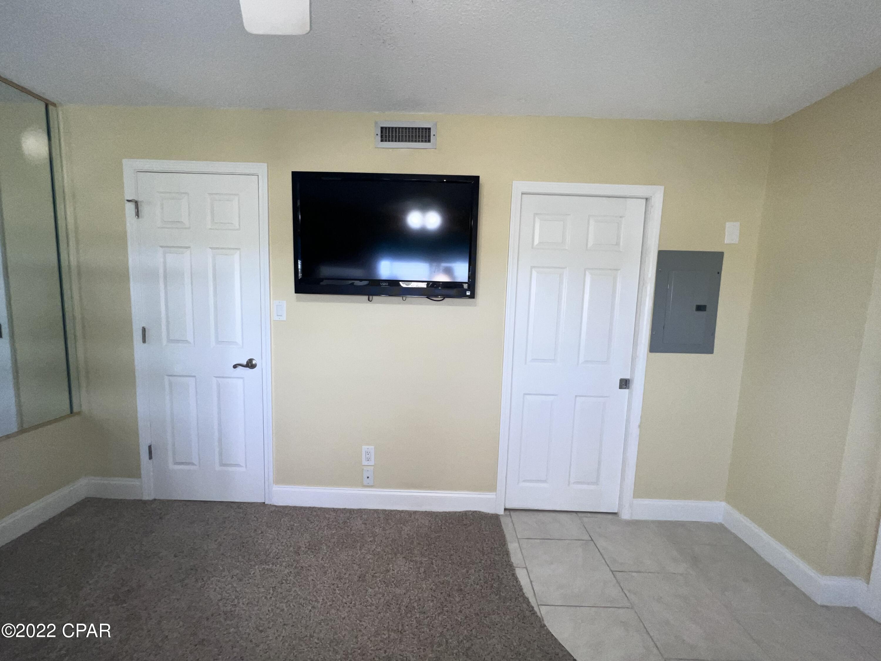 The Commodore - Residential