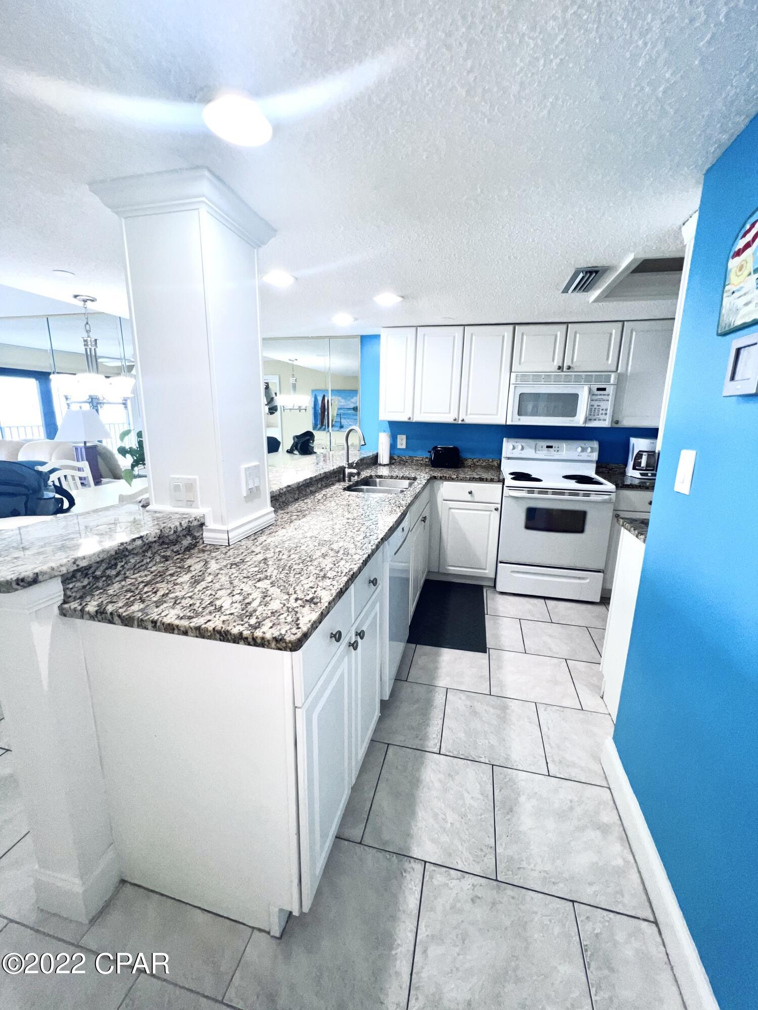 The Commodore - Residential