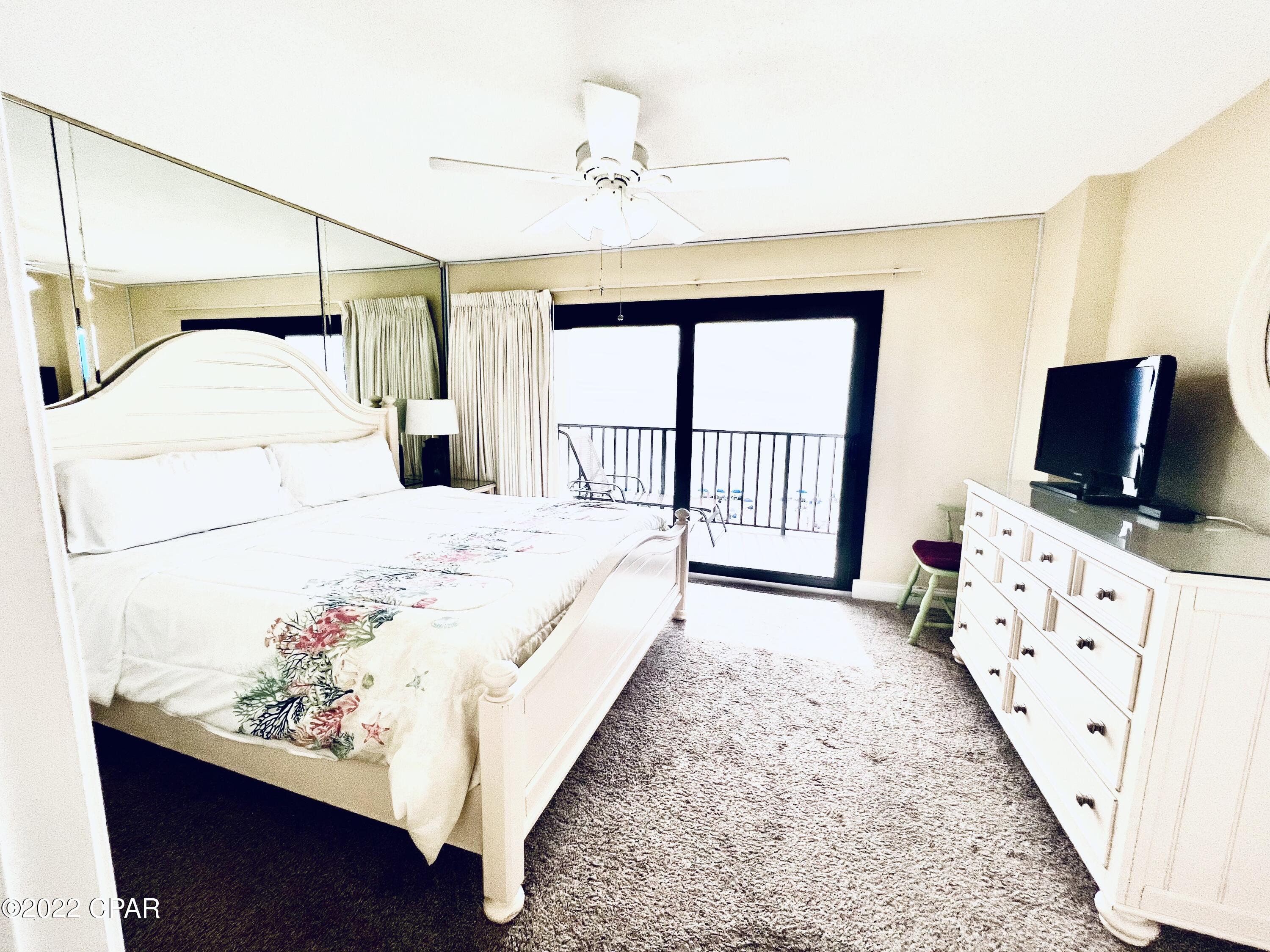 The Commodore - Residential