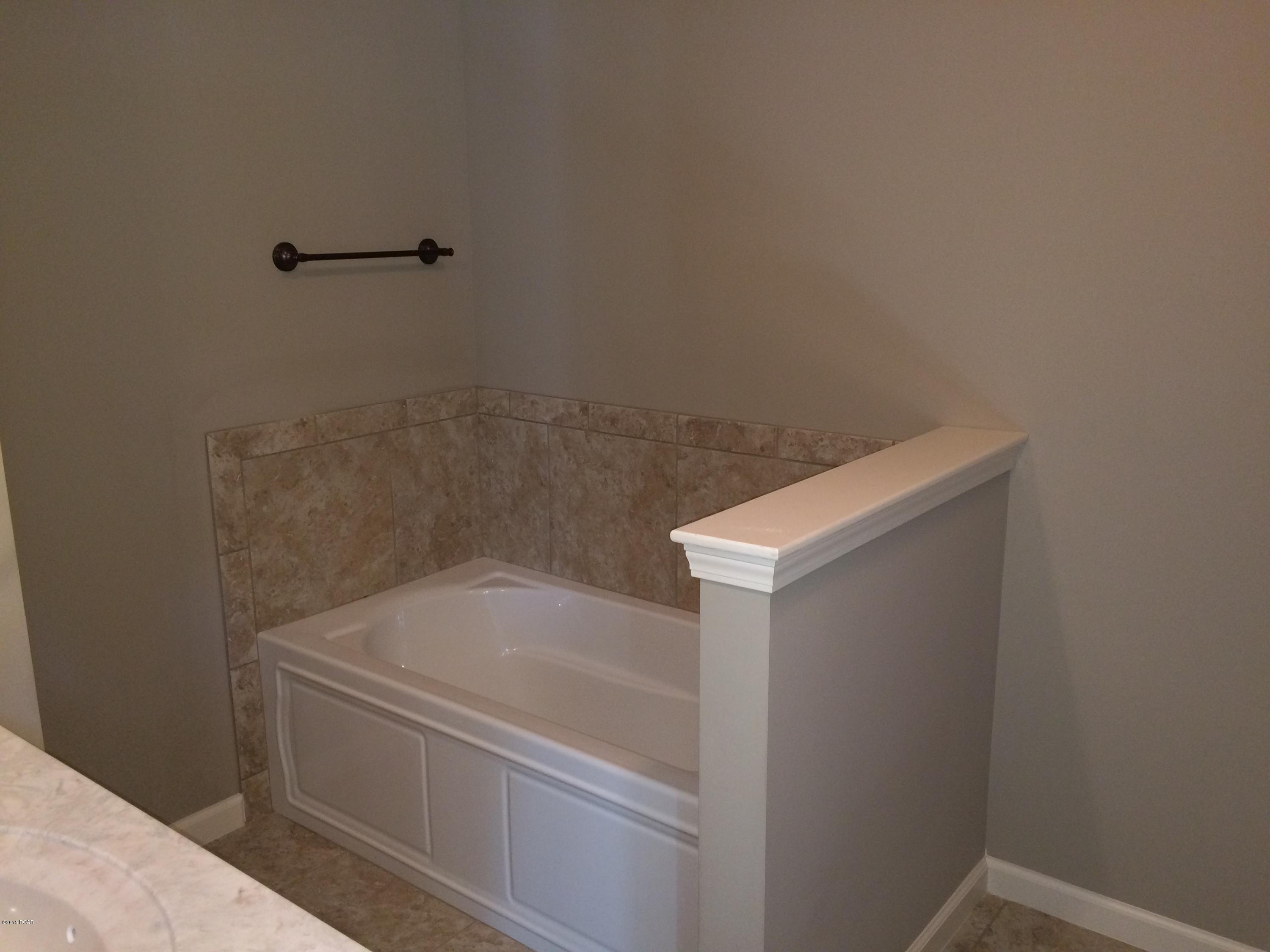 Falcon's Ridge North - Residential