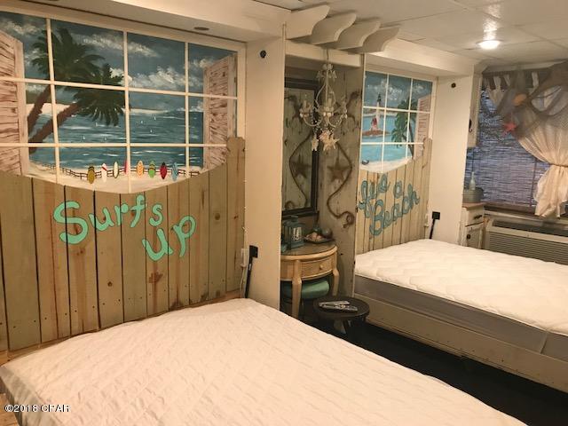 Fontainebleau Terrace - Residential