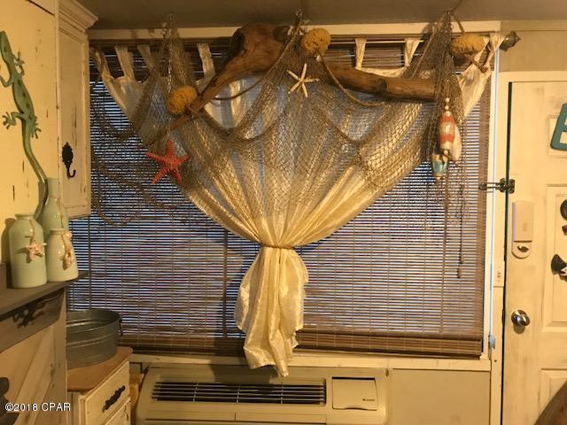 Fontainebleau Terrace - Residential