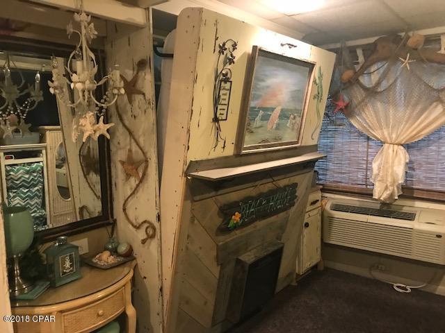 Fontainebleau Terrace - Residential