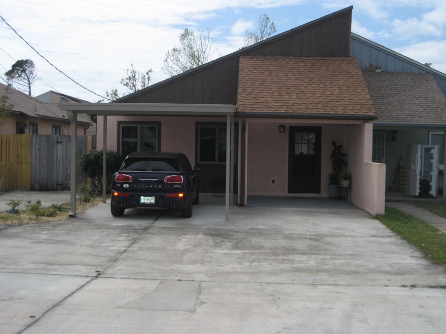 This duplex has 3 bedrooms & 2 bathrooms. Has carport. W/D included. Very nice back yard. One small dog or cat allowed with deposit, restrictions apply.