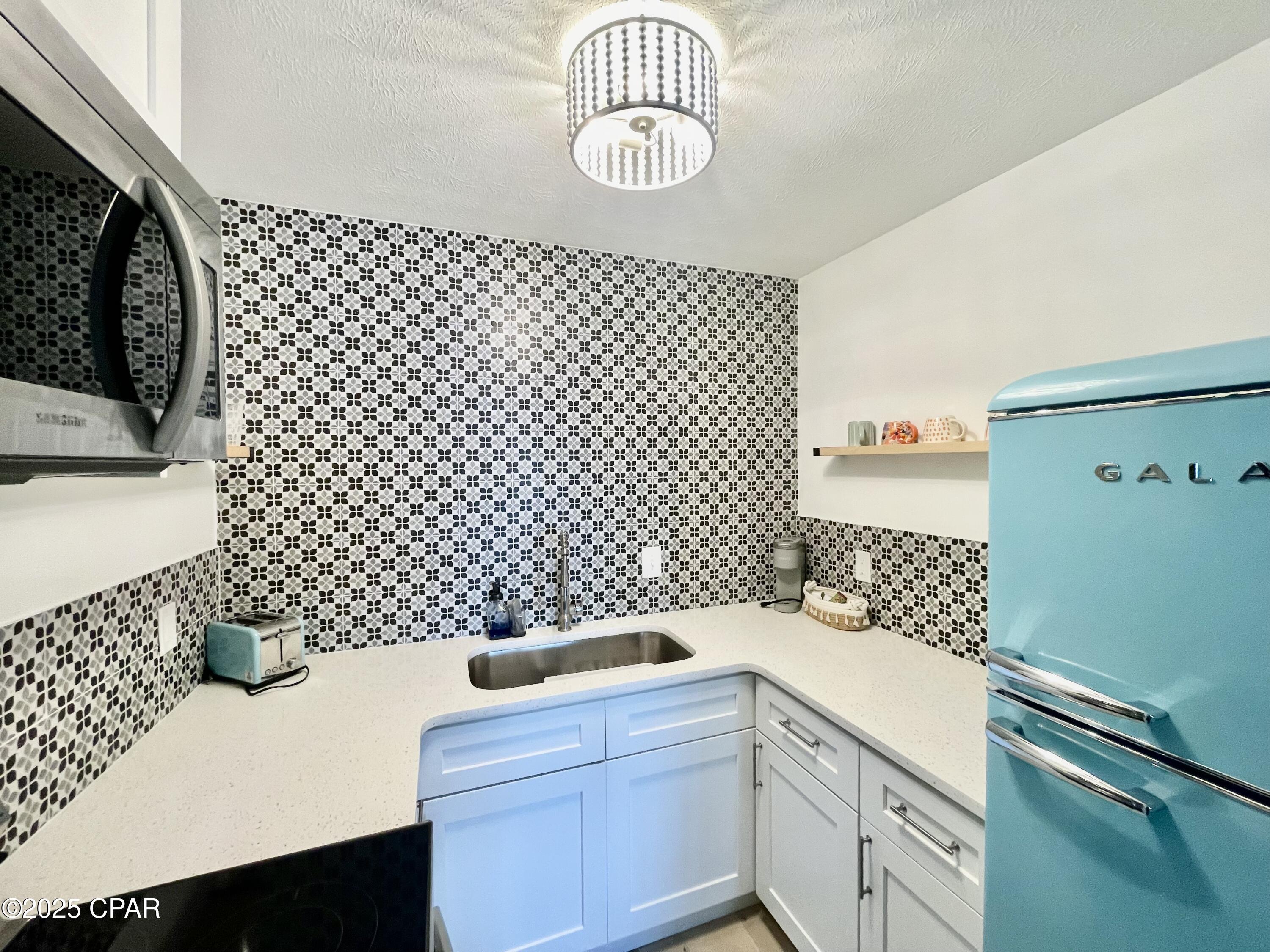 Lullwater Beach - Residential