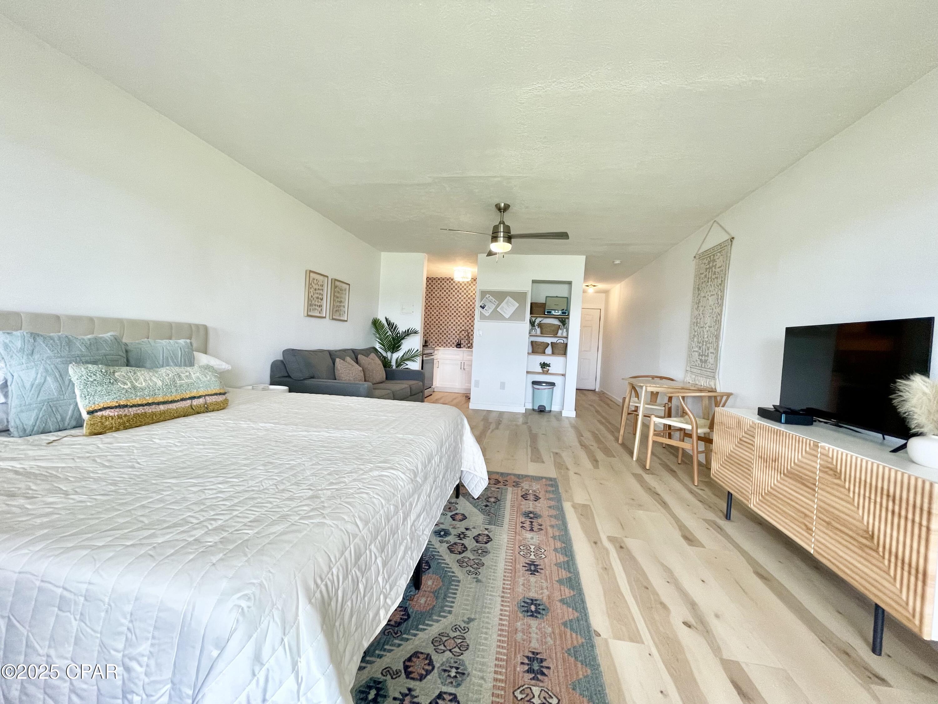 Lullwater Beach - Residential