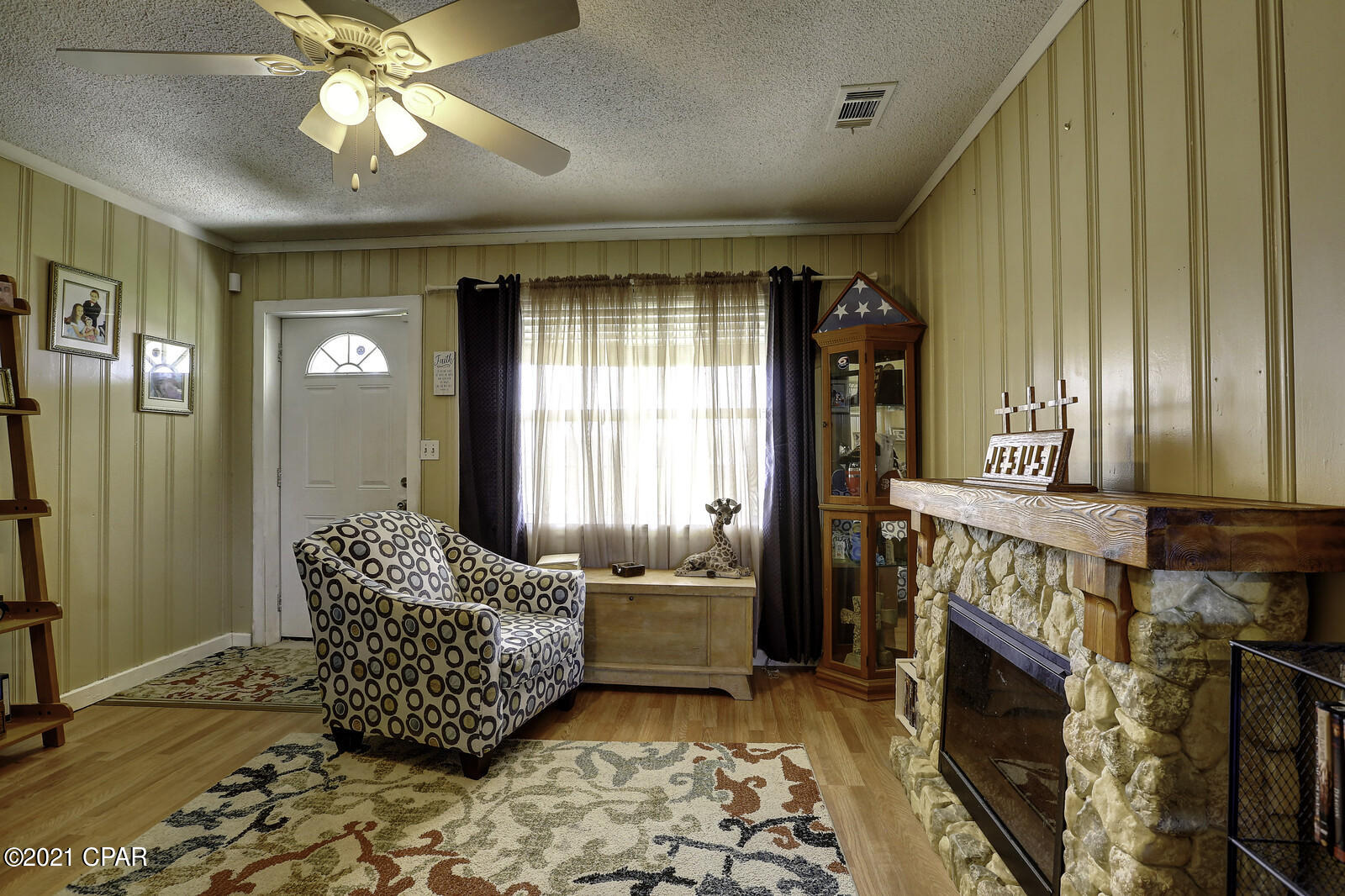 [No Recorded Subdiv] - Residential