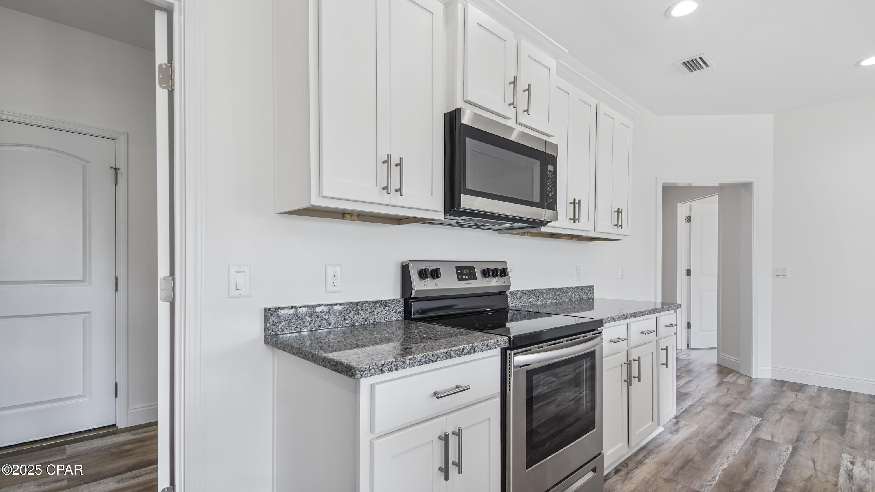 [No Recorded Subdiv] - Residential