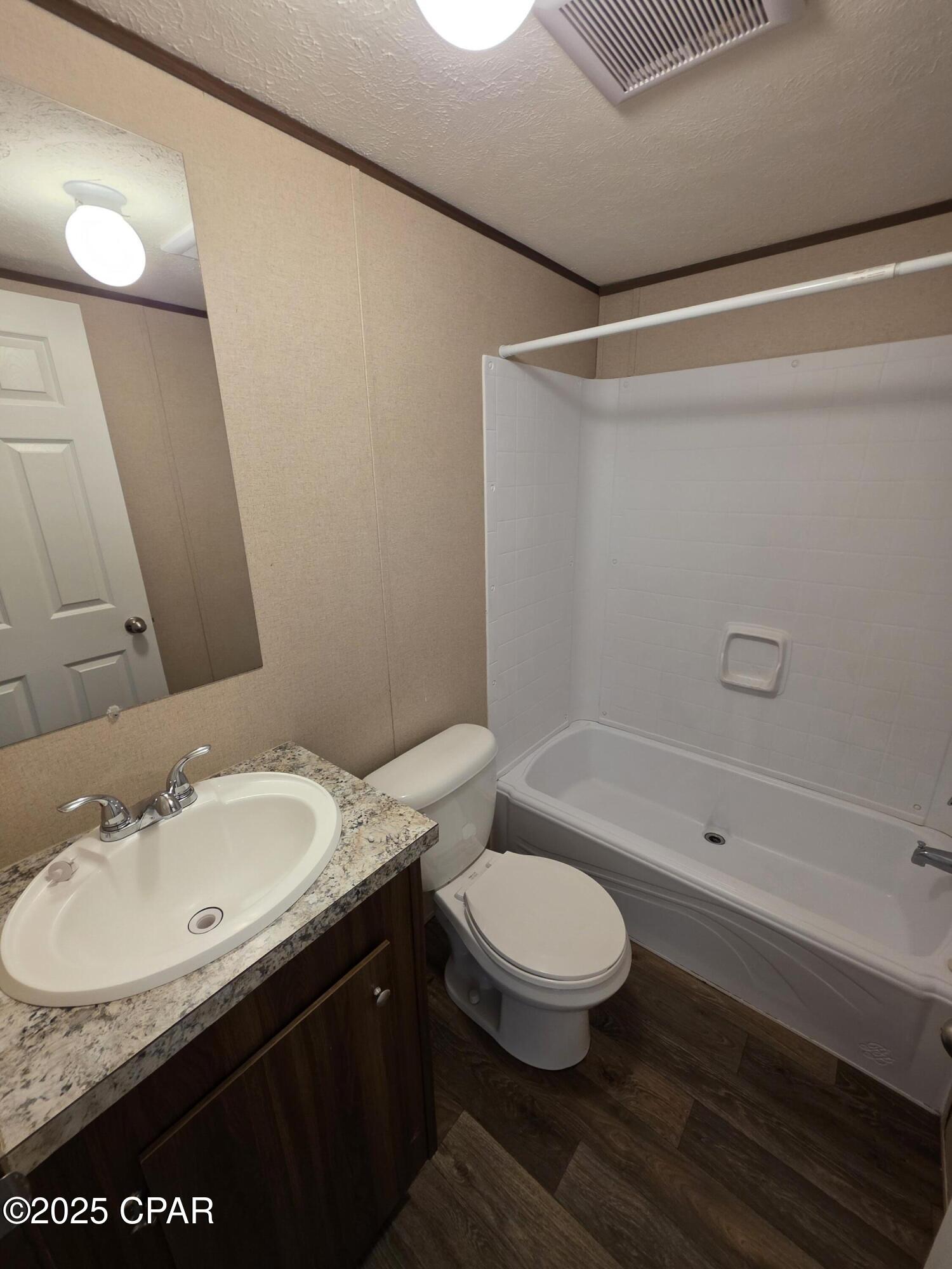 [No Recorded Subdiv] - Residential Lease