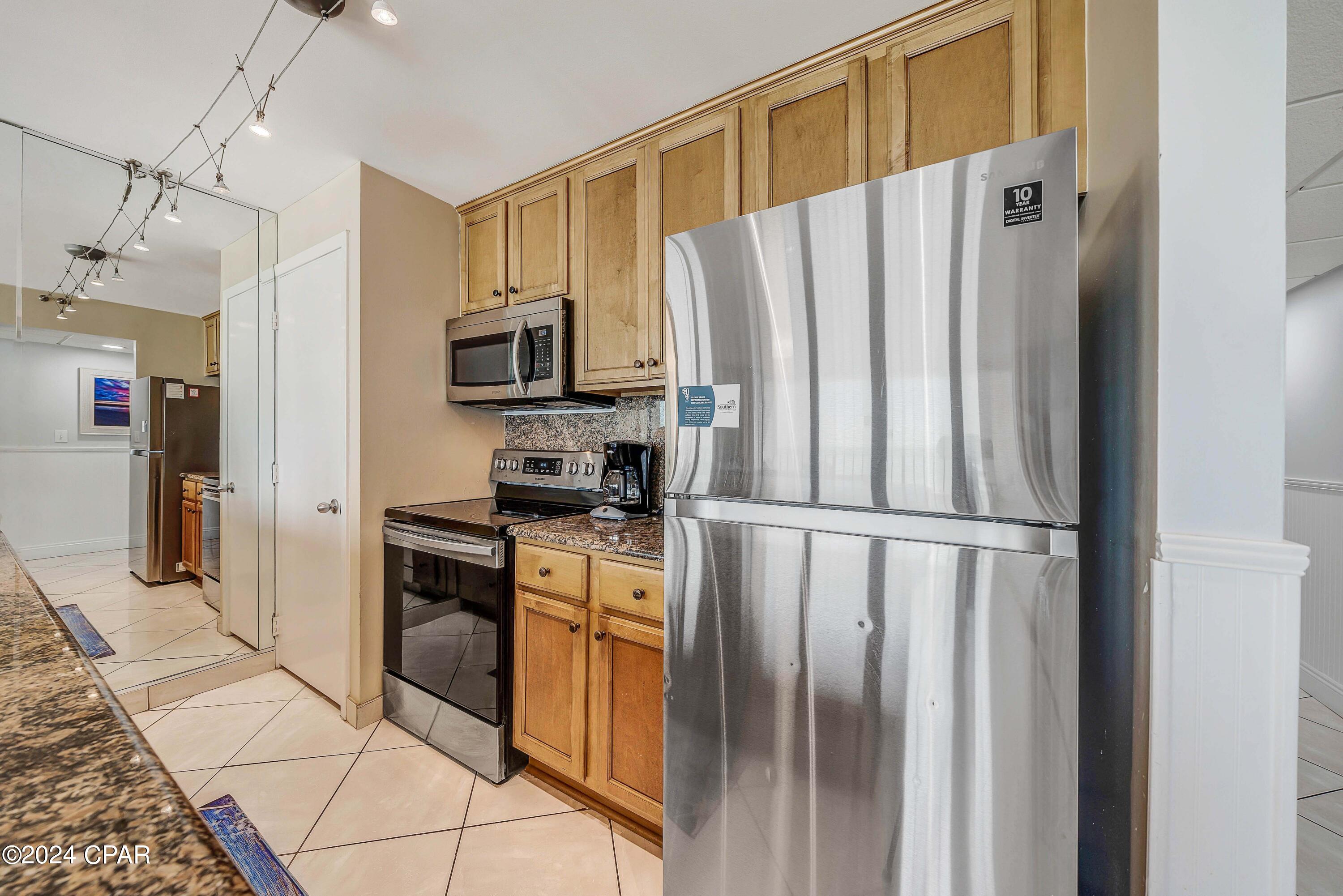 Edgewater Tower II - Residential