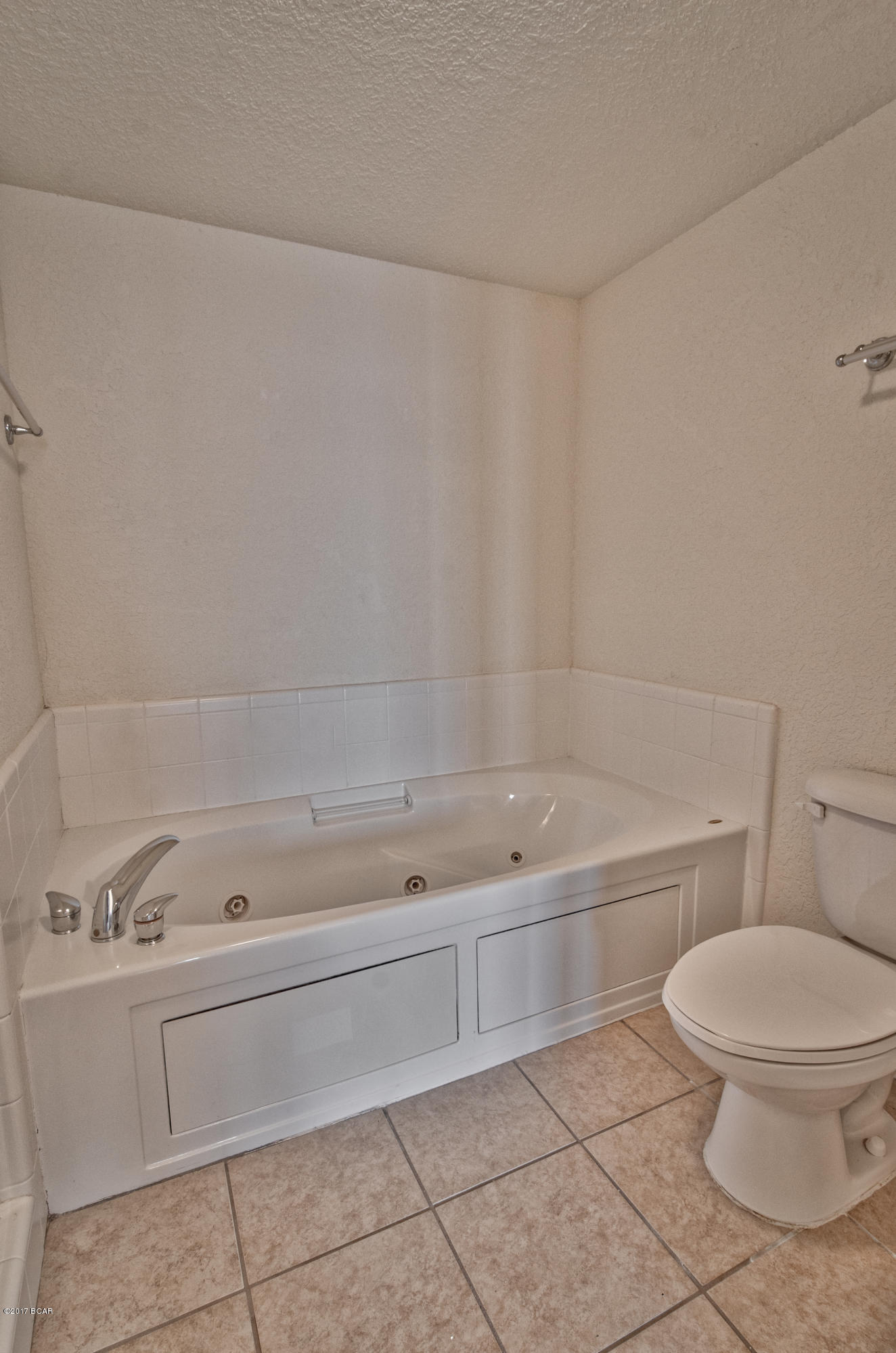 Hibiscus By The Bay - Residential