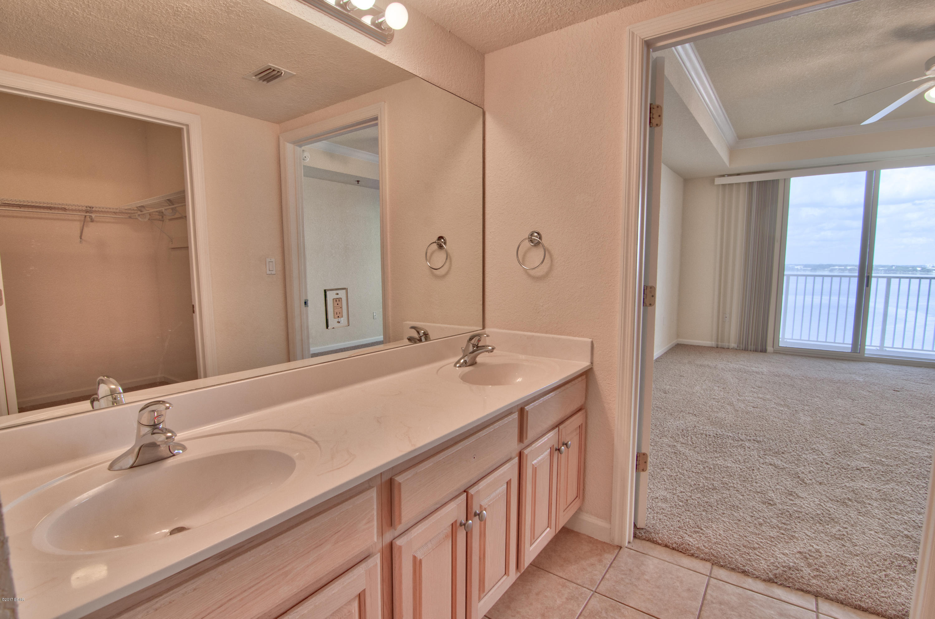 Hibiscus By The Bay - Residential