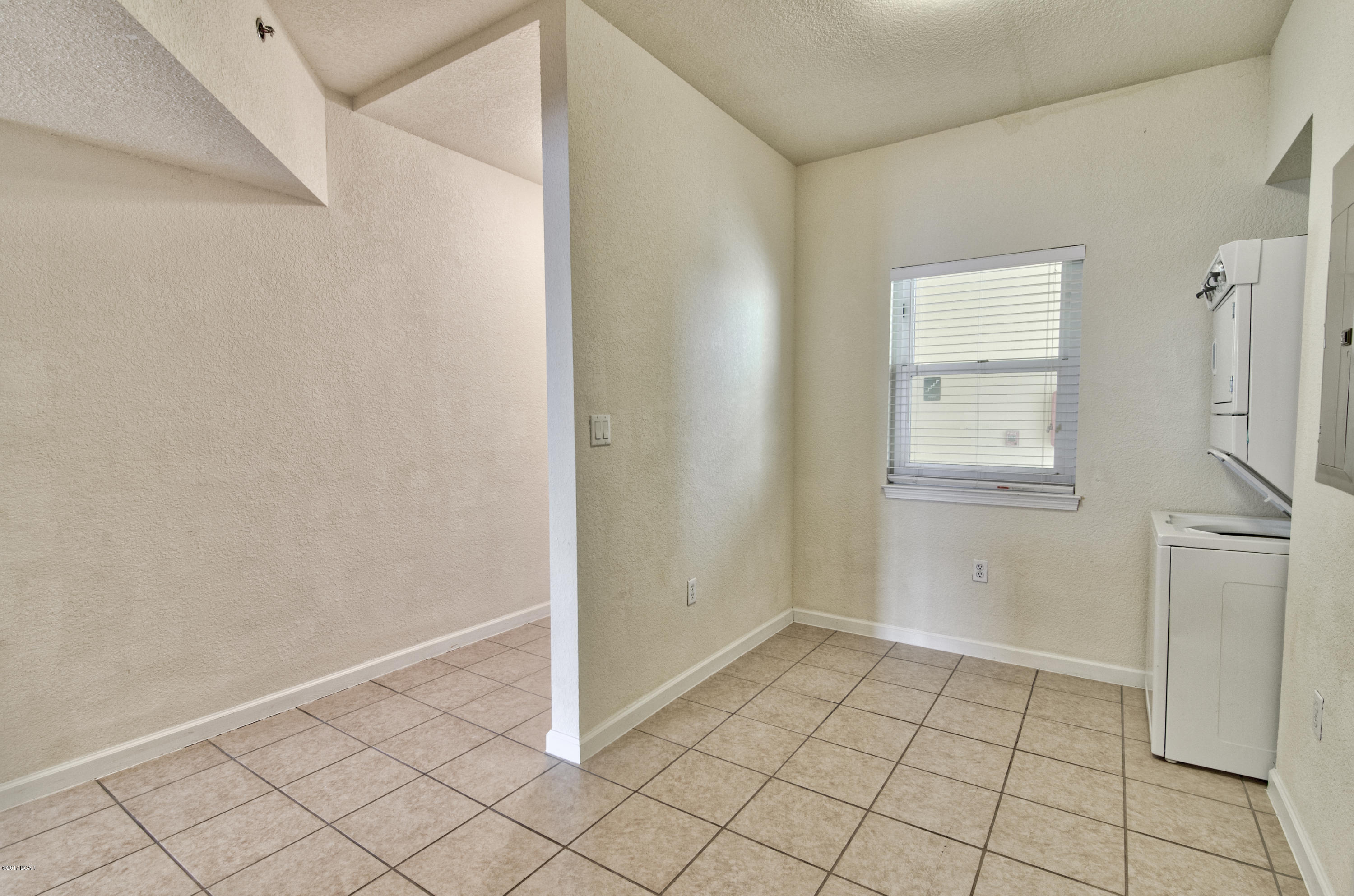 Hibiscus By The Bay - Residential