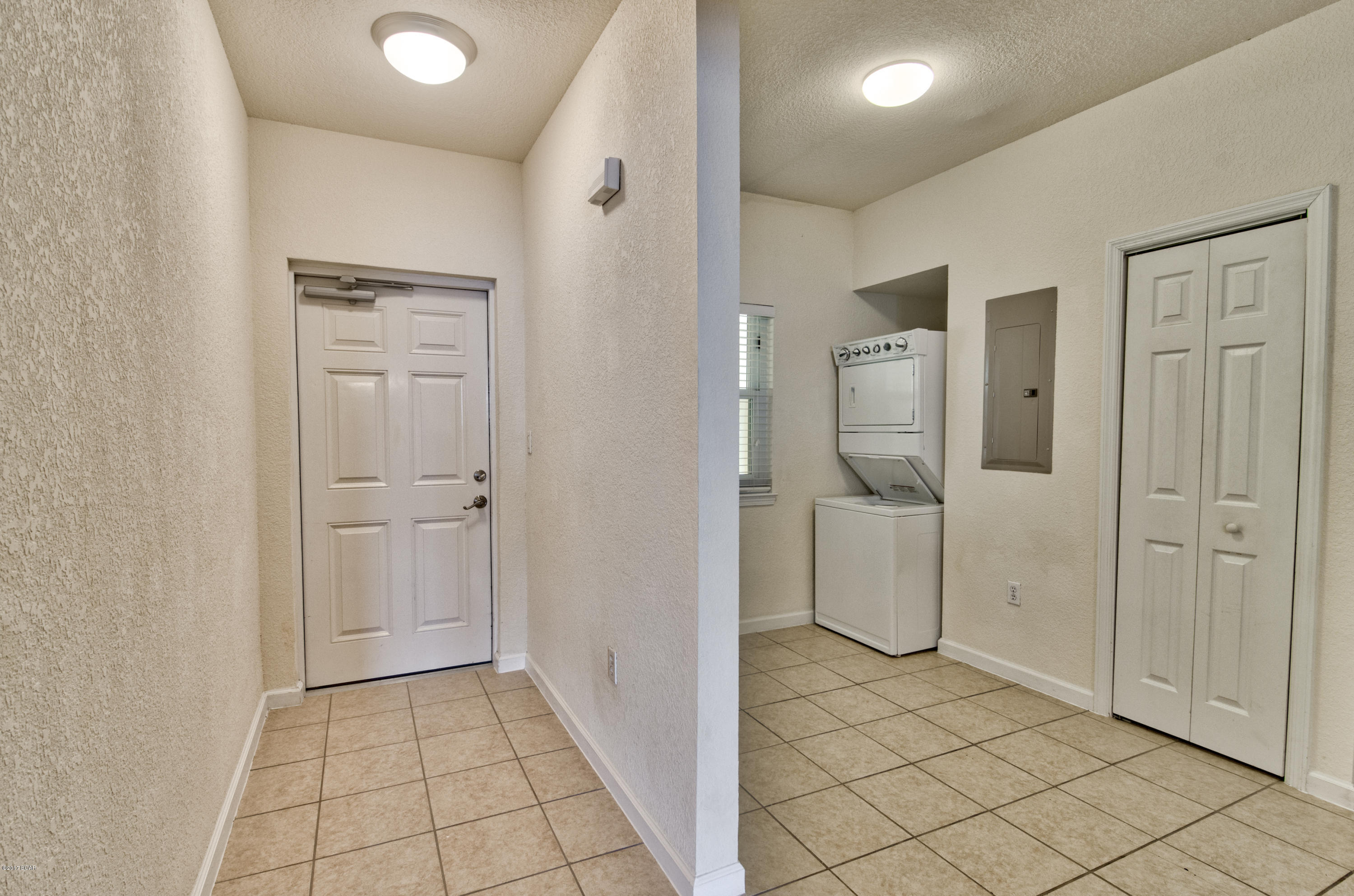 Hibiscus By The Bay - Residential