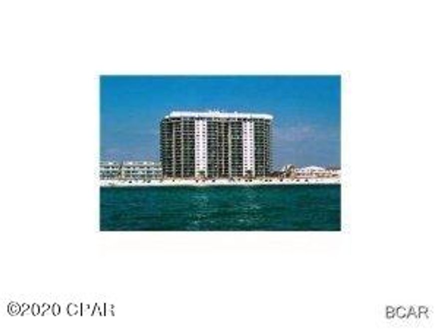 GULF FRONT CONDO PATIO WITH LOTS OF PRIVACY....REMODLED VERY TASTEFULLY..

EXCELLENT RENTAL PROPERTY...