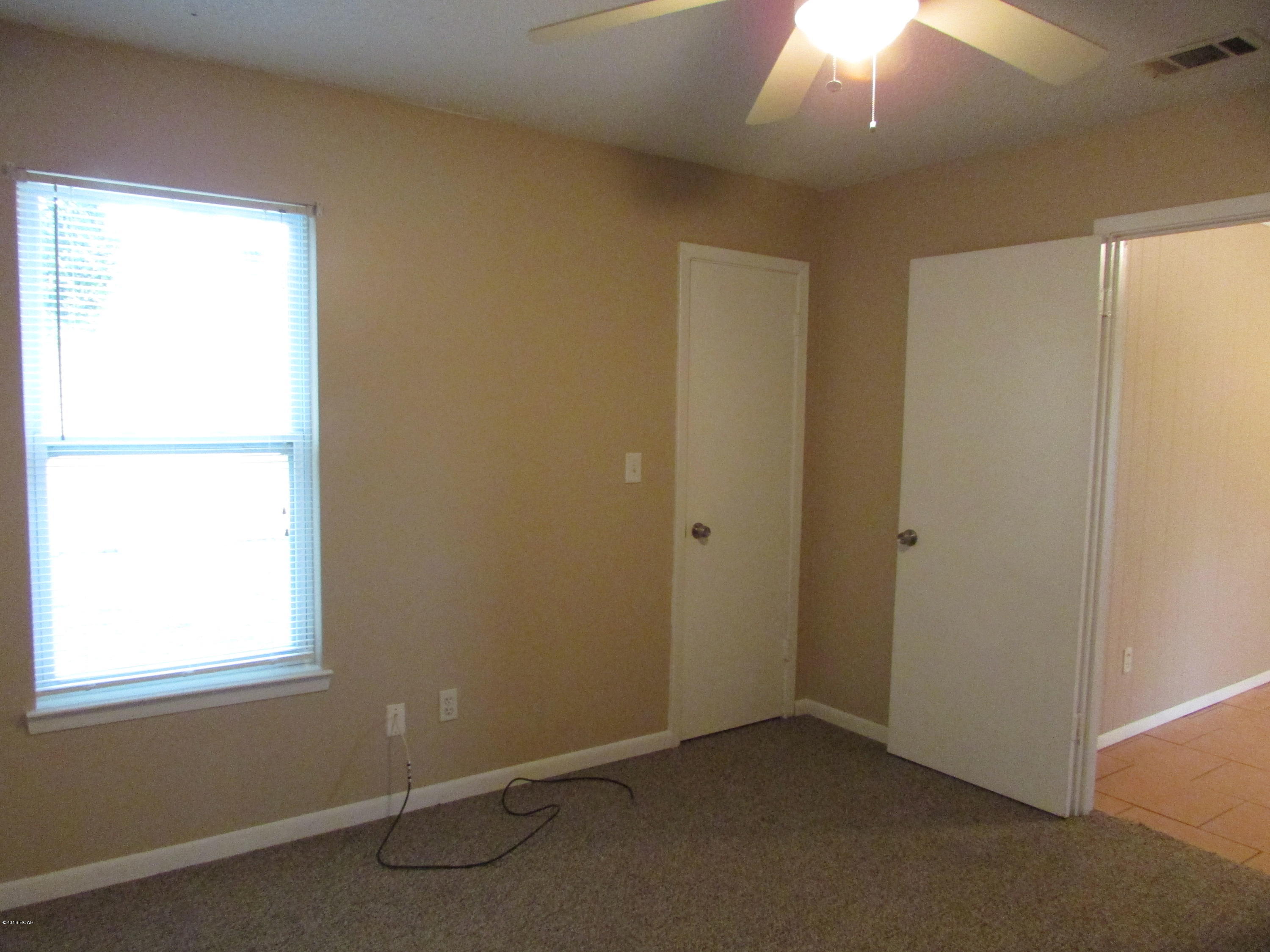 [No Recorded Subdiv] - Residential Lease